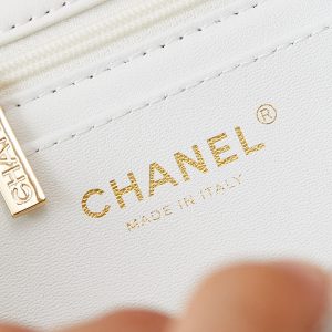 24p mini classic 20cm white tweed gold hardware