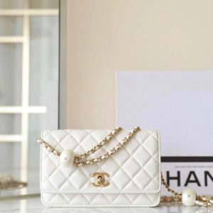 20240521_i1716259534_6852_0_jpg_1d27a311-bc5a-4645-b07f-bc37806a7a95 cc 24s woc 19cm white calfskin pearl ball