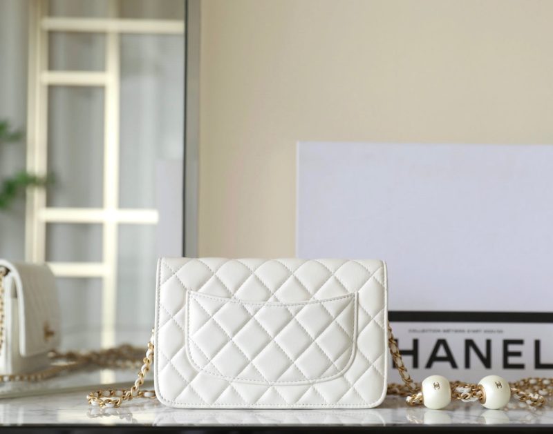 20240521_i1716259534_9284_4_jpg_856965de-8846-41eb-923d-87f93bb2966a cc 24s woc 19cm white calfskin pearl ball