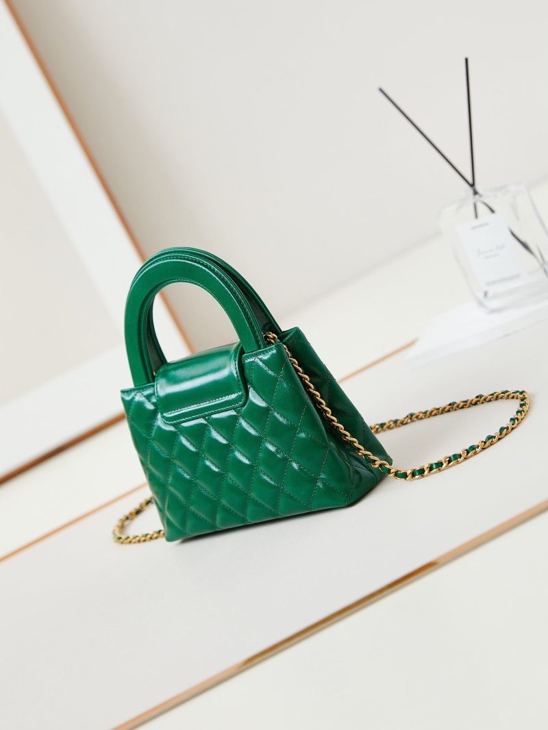 cc 24a nano 19cm kelly shopper bag green lambskin