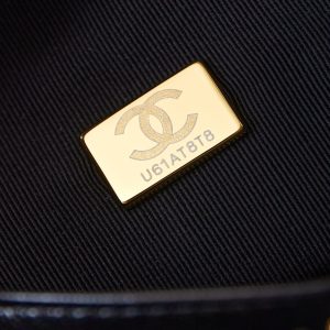 24a hobo bag 23cm black calfskin gold hardware