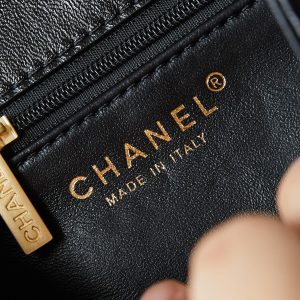 24s small flap bag 23cm black calfskin gold hardware