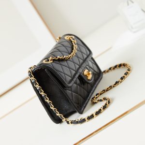 24s small flap bag 23cm black calfskin gold hardware