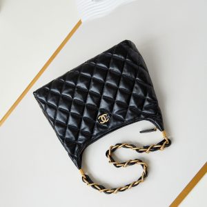 24a hobo bag 32cm black calfskin gold hardware