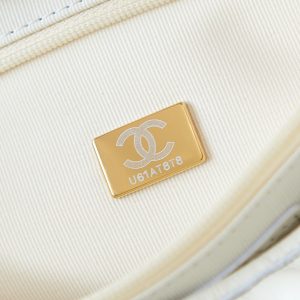 24a hobo bag 32cm white calfskin gold hardware