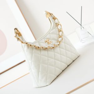 24a hobo bag 32cm white calfskin gold hardware