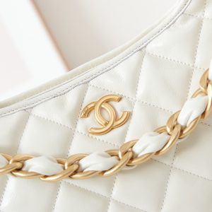 24a hobo bag 32cm white calfskin gold hardware