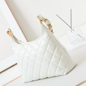 24a hobo bag 32cm white calfskin gold hardware