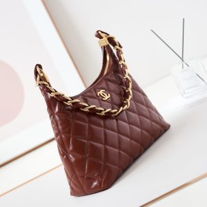 24a hobo bag 32cm burgundy calfskin gold hardware