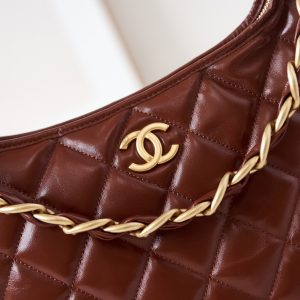 24a hobo bag 32cm burgundy calfskin gold hardware