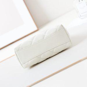 24a hobo bag 23cm white calfskin gold hardware