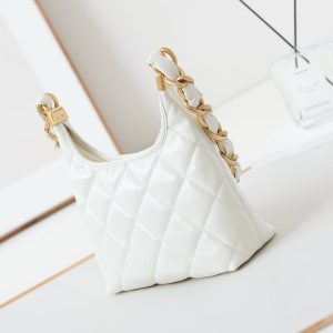 24a hobo bag 23cm white calfskin gold hardware