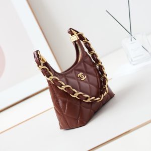 24a hobo bag 23cm burgundy calfskin gold hardware