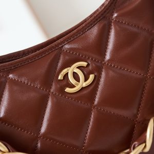 24a hobo bag 23cm burgundy calfskin gold hardware