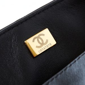 24a flap bag with top handle 18cm black lambskin gold hardware