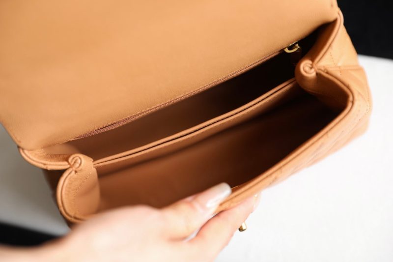 20240628_i1719566837_3348_7_jpg coco handle flap bag 24cm brown quilted caviar leather