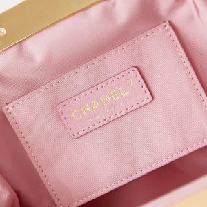 24a clutch 24cm light pink lambskin gold hardware