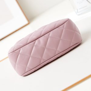 24a clutch 24cm light pink lambskin gold hardware