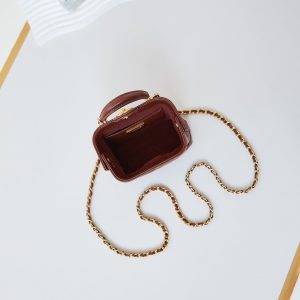 20240810_i1723219910_5685_7_jpg CC 24A Mini Top Handle 13cm Brown Wax Leather Gold Hardware 238463