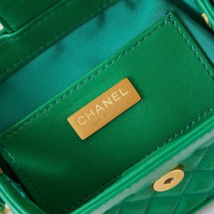 20240810_i1723219950_1128_8_jpg CC 24A Mini Top Handle 13cm Green Wax Leather Gold Hardware 238465