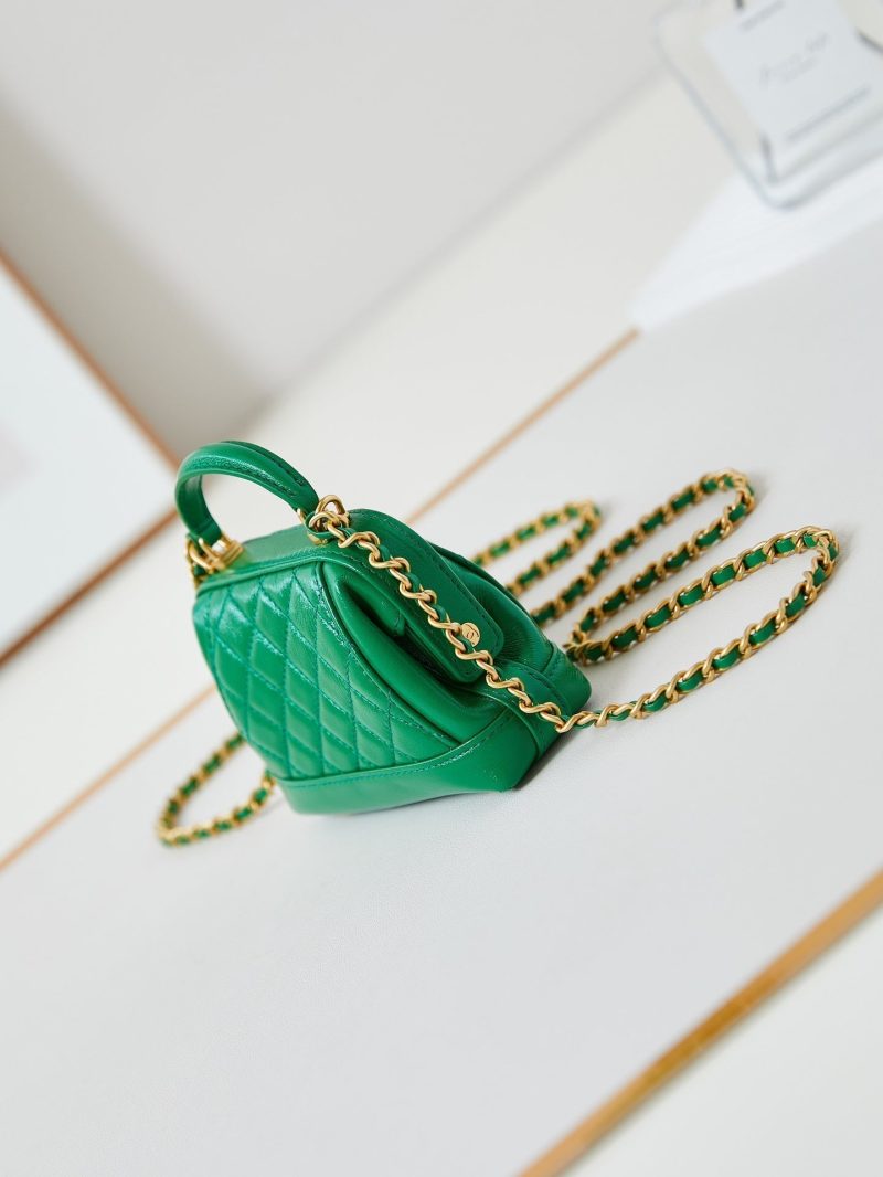 20240810_i1723219950_3281_3_jpg CC 24A Mini Top Handle 13cm Green Wax Leather Gold Hardware 238465