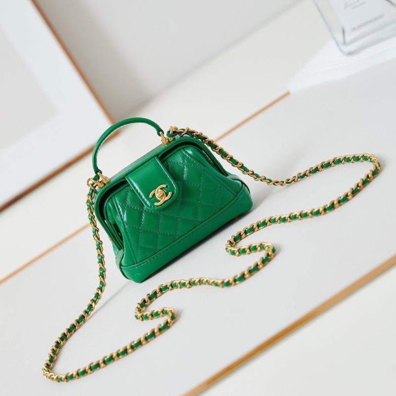 20240810_i1723219950_5327_0_jpg CC 24A Mini Top Handle 13cm Green Wax Leather Gold Hardware 238465
