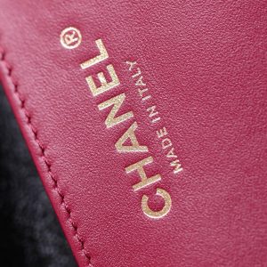 cc 24a flap bag 20cm top handle black  lambskin gold hardware