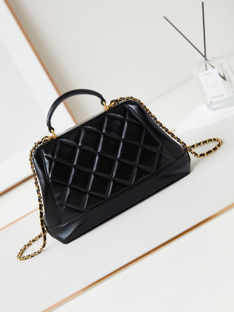 20240816_i1723823894_8766_4_jpg CC 24A Top Handle 23.5cm Black Wax Leather Gold Hardware 238469