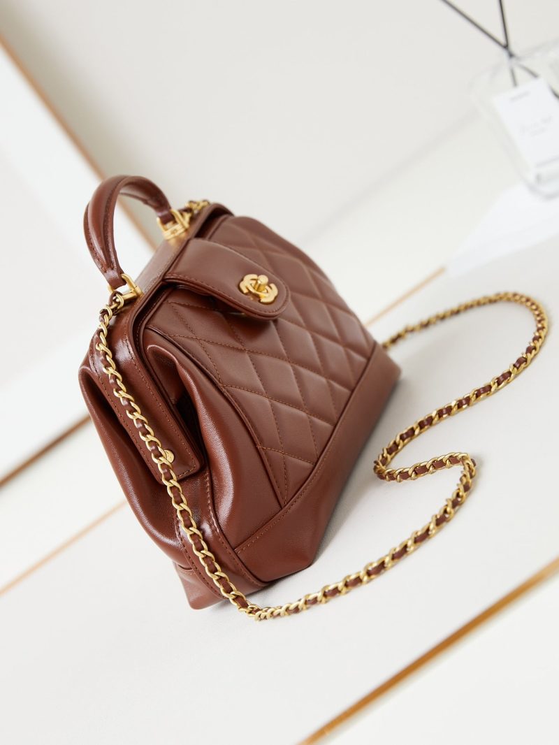 20240816_i1723823932_6508_2_jpg CC 24A Top Handle 23.5cm Brown Wax Leather Gold Hardware 238471