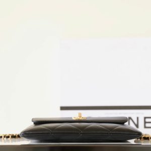 cc 24b cluth 25cm black lambskin