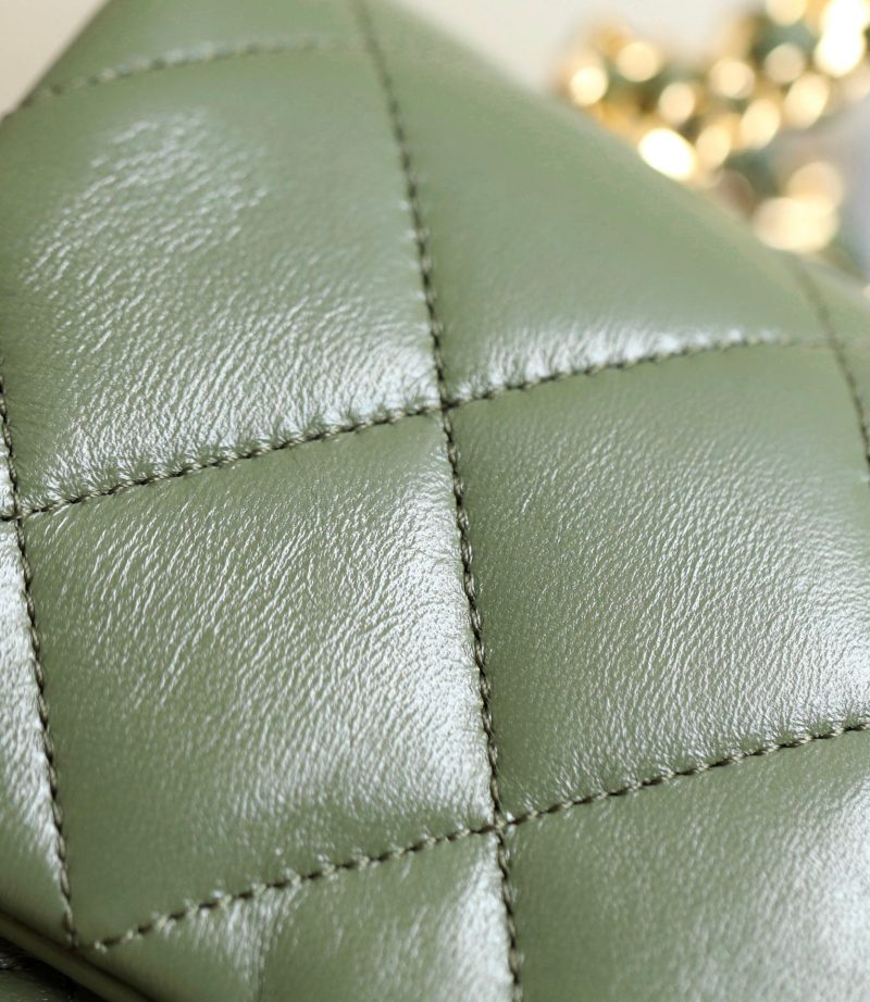 24b mini flap bag 19cm top handle green lambskin