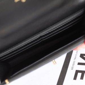 24b woc 19cm black lambskin gold hardware