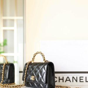 24b woc 19cm black lambskin gold hardware