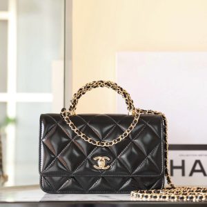 24b woc 19cm black lambskin gold hardware