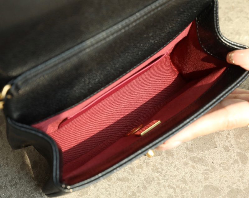 CC 24K Flap Bag 18cm Black Grained Calfskin Gold Hardware