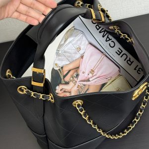 CC 25A Small Tote Bag 36cm Black Calfskin