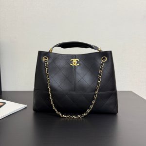 CC 25A Small Tote Bag 36cm Black Calfskin