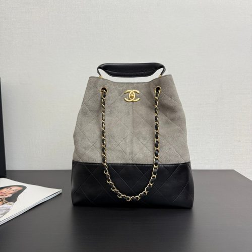 20250617_i1750152483_3345_0_jpg CC 25A Tote 28cm Grey Suede Black Calfskin