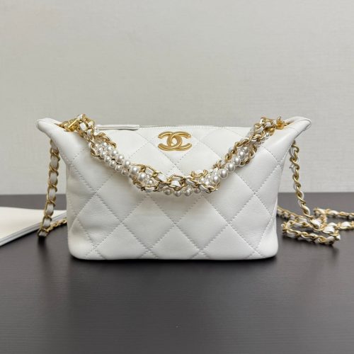 Chanel 2026 Matelassé Pearl Chain Bag White Lambskin