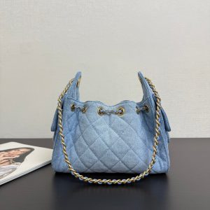 20251222_i1766396694_1690_5_jpg_42f5a9f4-8344-4314-acaa-2eec95c171f3 Chanel 25 Hobo Bag 22cm Blue Denim
