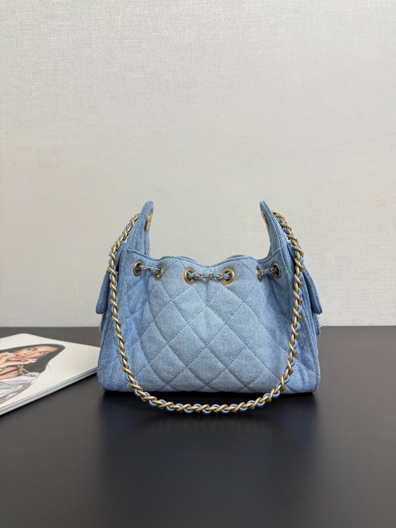 20251222_i1766396694_1690_5_jpg_42f5a9f4-8344-4314-acaa-2eec95c171f3 Chanel 25 Hobo Bag 22cm Blue Denim
