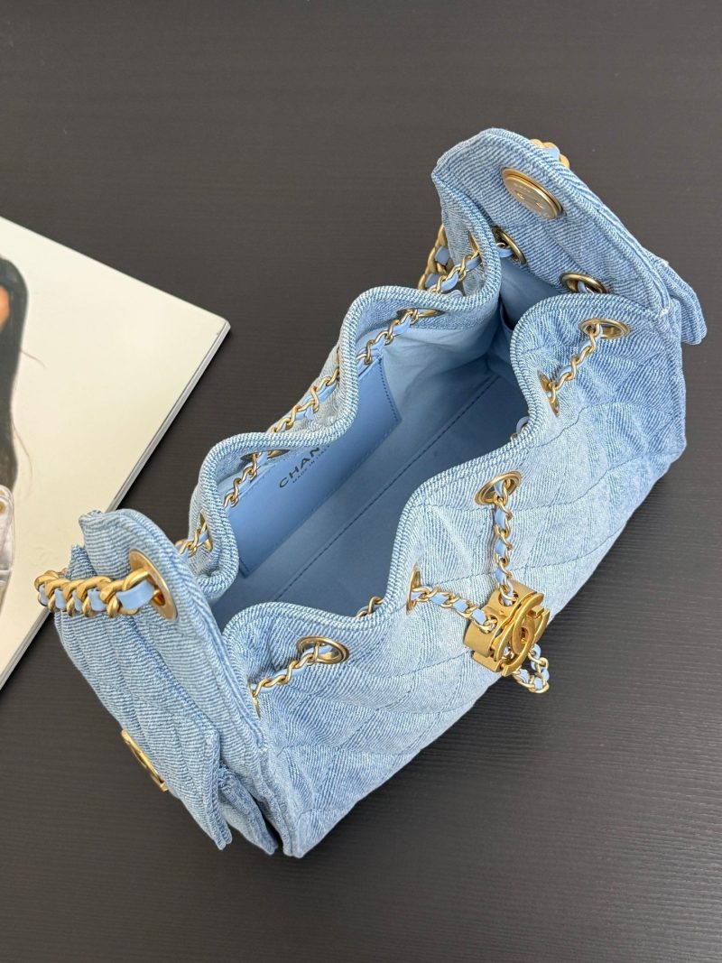 20251222_i1766396694_6194_6_jpg_8e978428-3cfc-41ba-8492-939568e8c1f4 Chanel 25 Hobo Bag 22cm Blue Denim