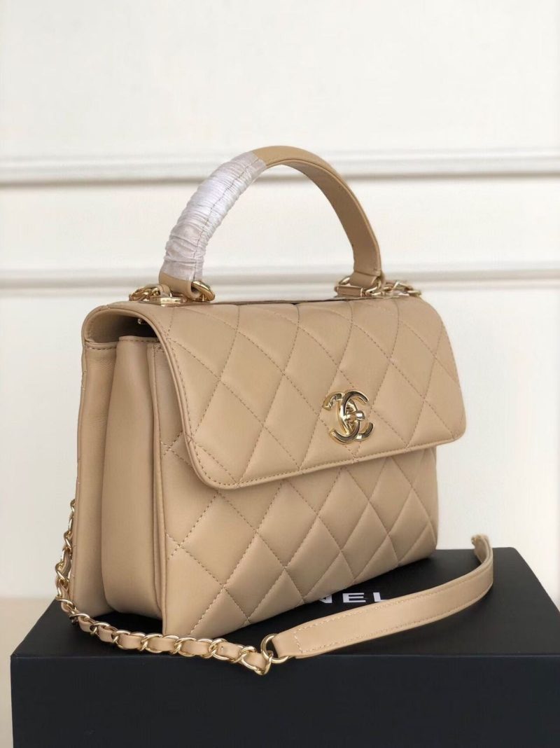 627c6b98-c6ce-4e6a-a0ae-7c1bd1efee49 CC Trendy 25 Cream Lambskin