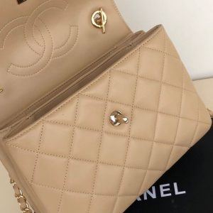 6769b6cd-6adf-48b6-9630-940d7b397d1e CC Trendy 25 Cream Lambskin