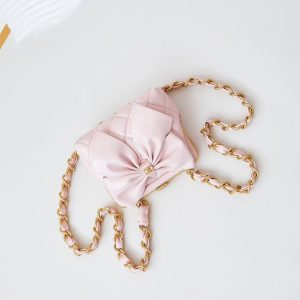 CC 24A Bowknot Kiss Lock Clutch Bag with Chain 13cm Pink Lambskin