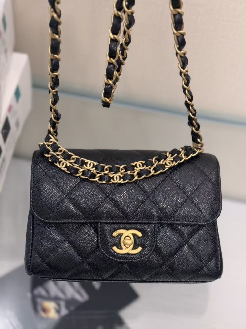 CC 25P Flap Bag 22cm Black Cowhide Gold Hardware