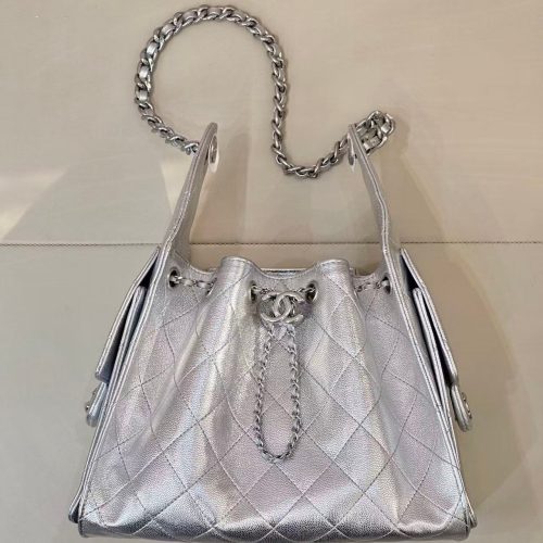 CC Cruise 25/26 Small Handbag Sliver Caviar Leather