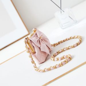 CC 24A Bowknot Kiss Lock Clutch Bag with Chain 13cm Pink Lambskin