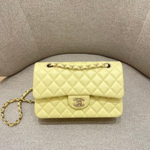 FLAP BAG 23CM PASTEL YELLOW LAMBSKIN GOLD HARDWARE