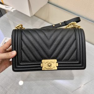 Image_20231111111003 BOY BAG MEDIUM 25 BLACK CHEVRON CAVIAR RUTHENIUM HARDWARE